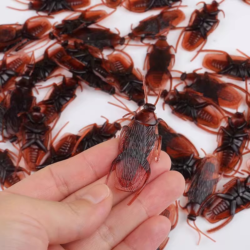 50/100Pcs Halloween gadget Pla - Prank Toys 评论和价格